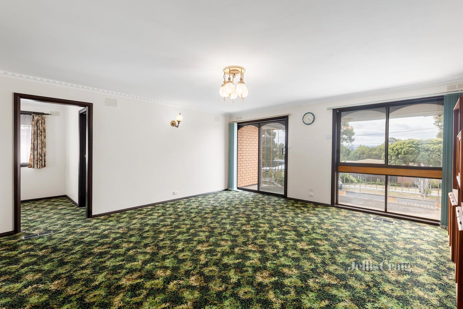 8 The Parkway, Chirnside Park image 4