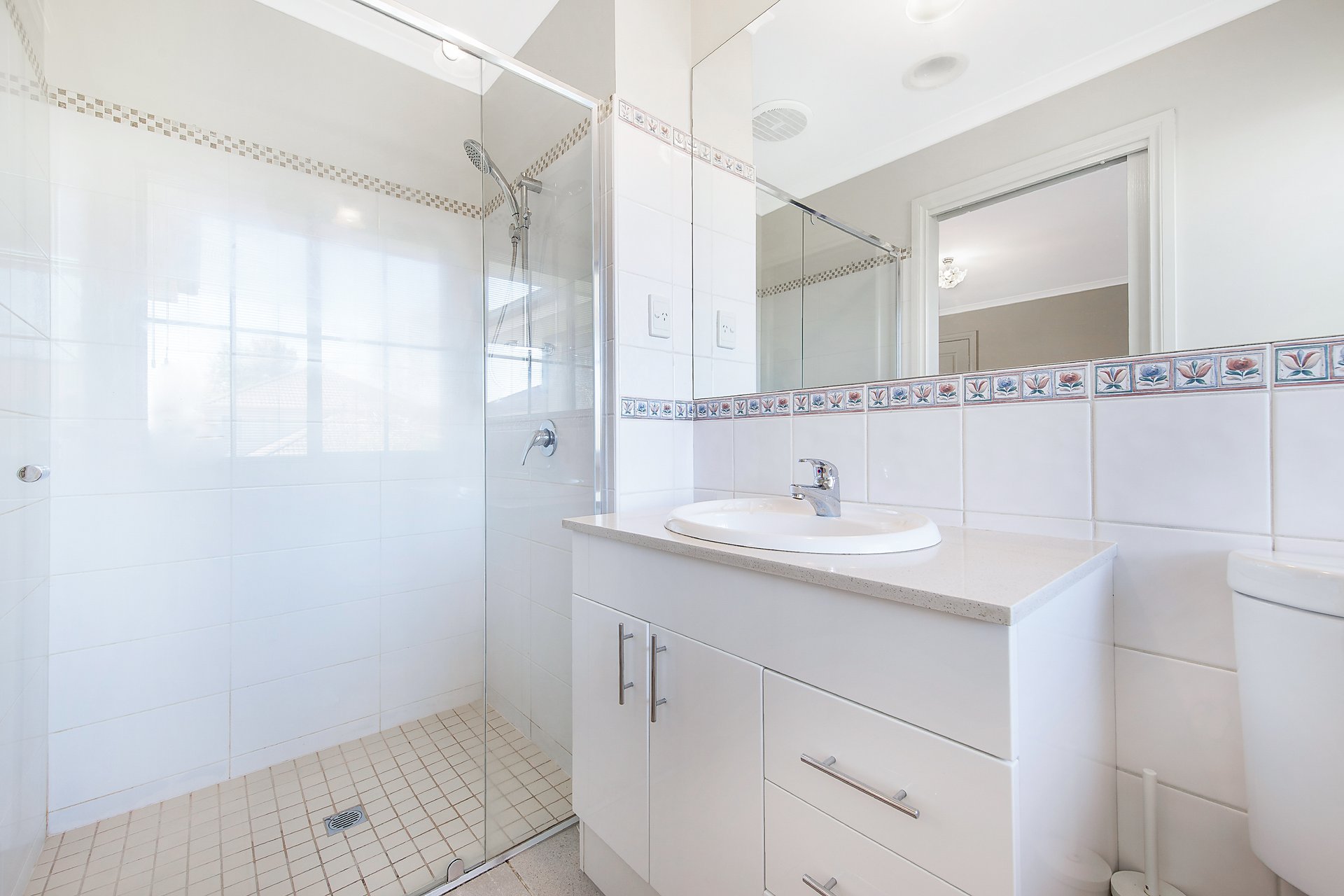 8 The Rise, Glen Waverley image 7