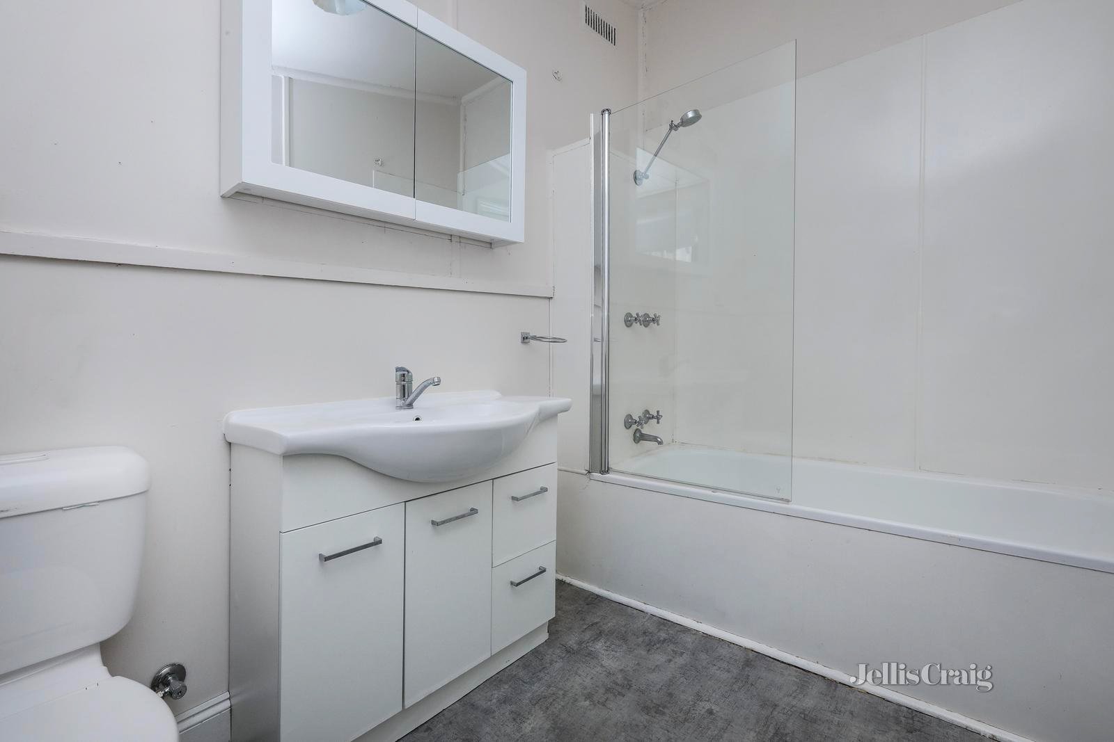 8 Thompson Street, Williamstown image 7