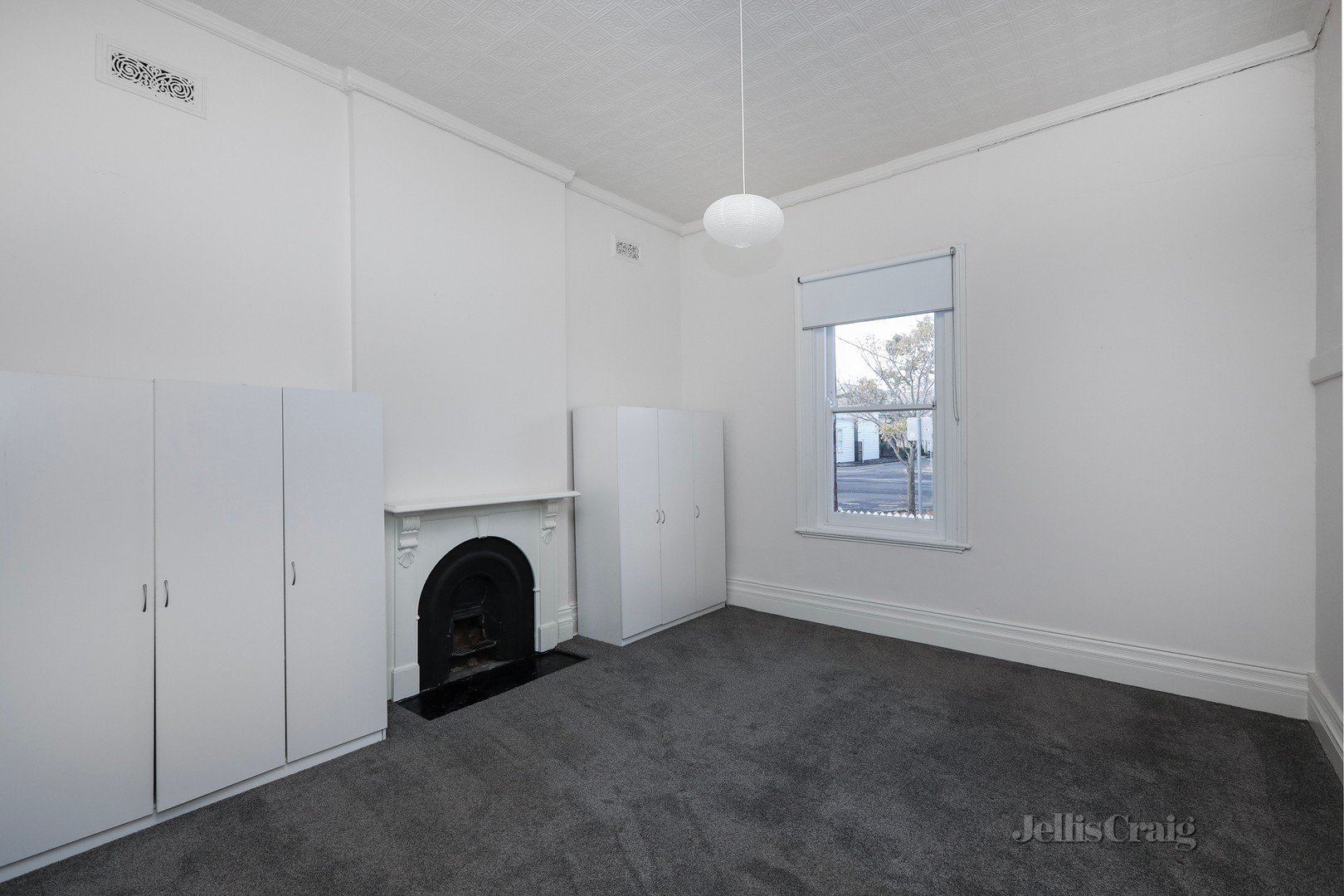 8 Thompson Street, Williamstown image 4