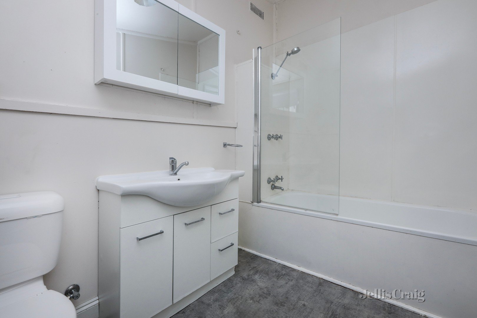 8 Thompson Street, Williamstown image 5