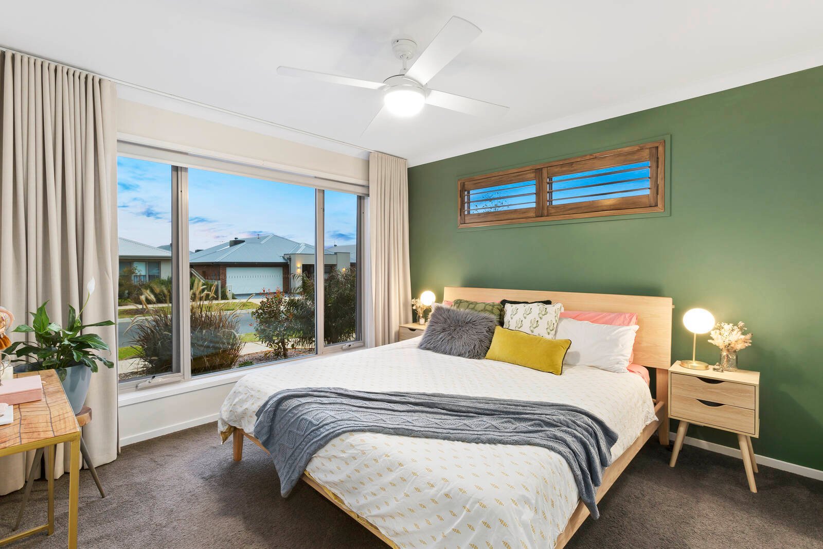Property Gallery Thumbnail 6