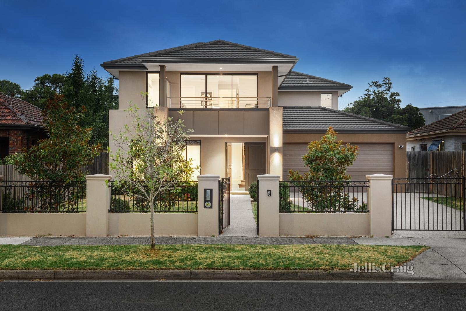 8 Tovan Akas Avenue, Bentleigh image 1