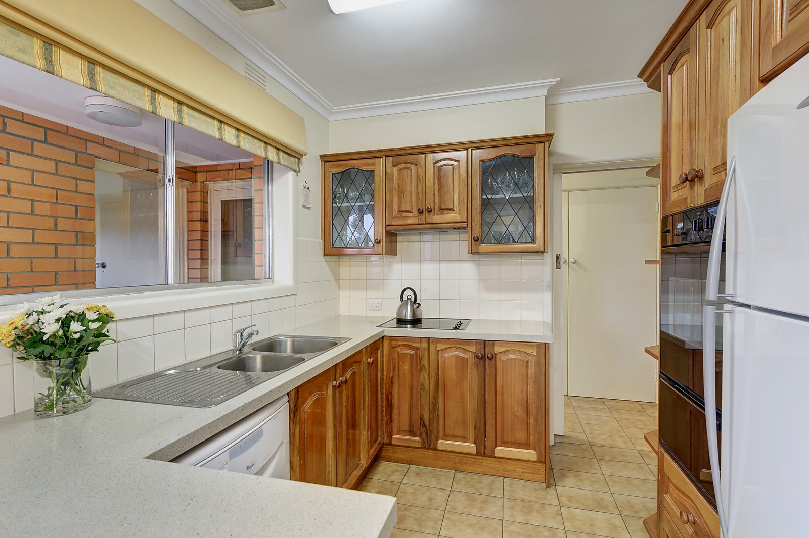 8 Tracey Street, Doncaster East image 3