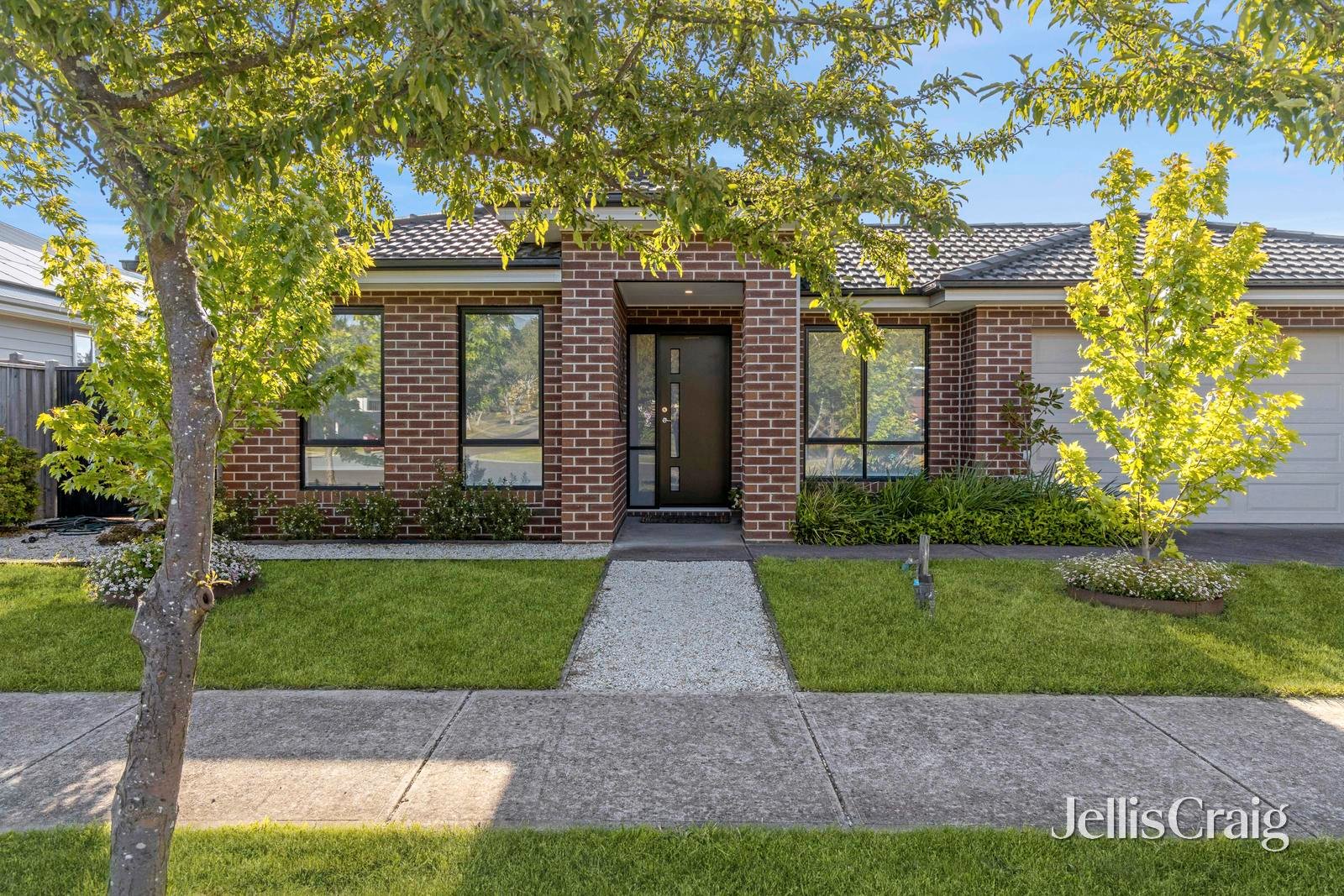 8 Tributary Way, Woodend image 2