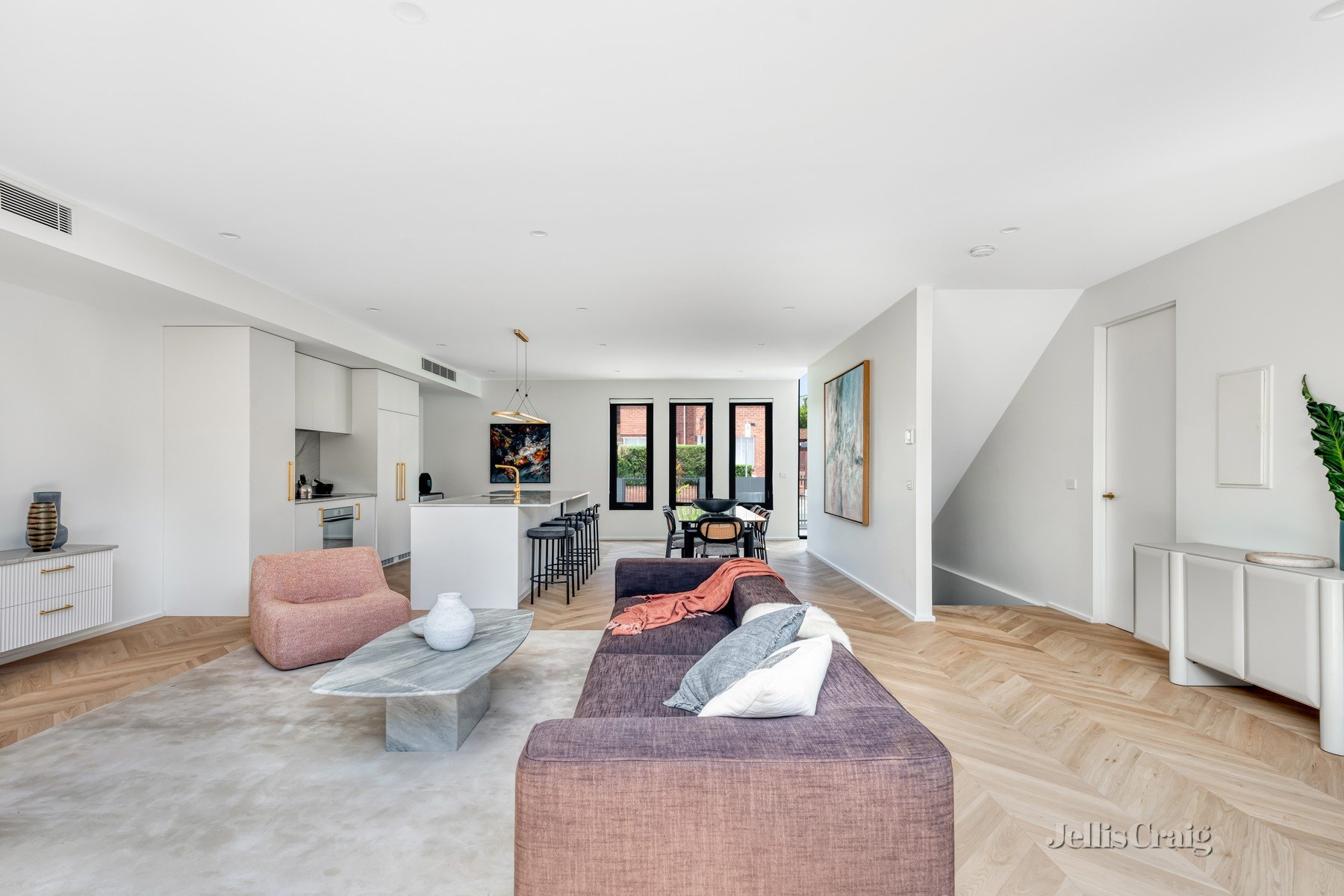 8 Truscott Street, Brunswick East image 2