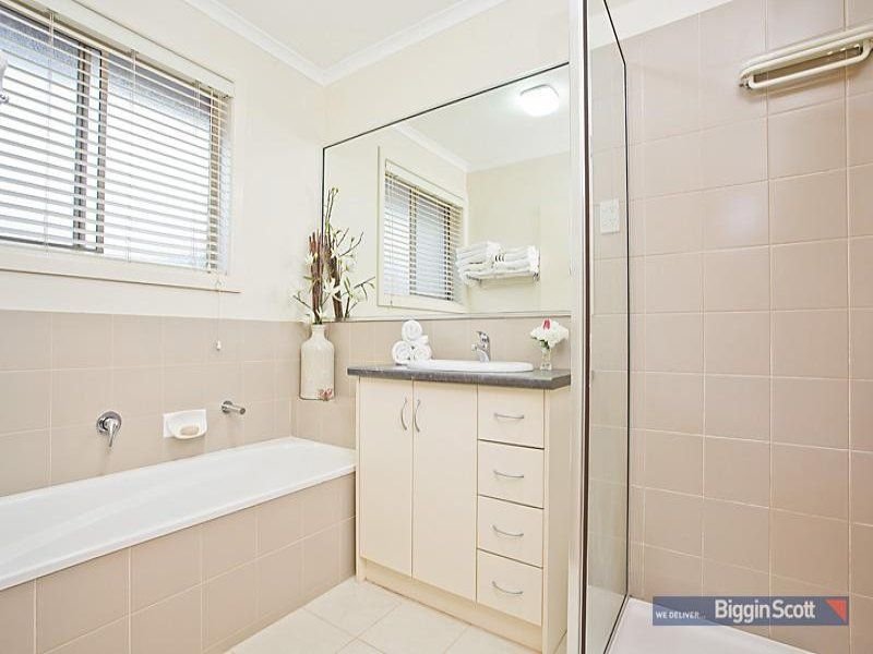 8 Twentyman Court, Altona image 5