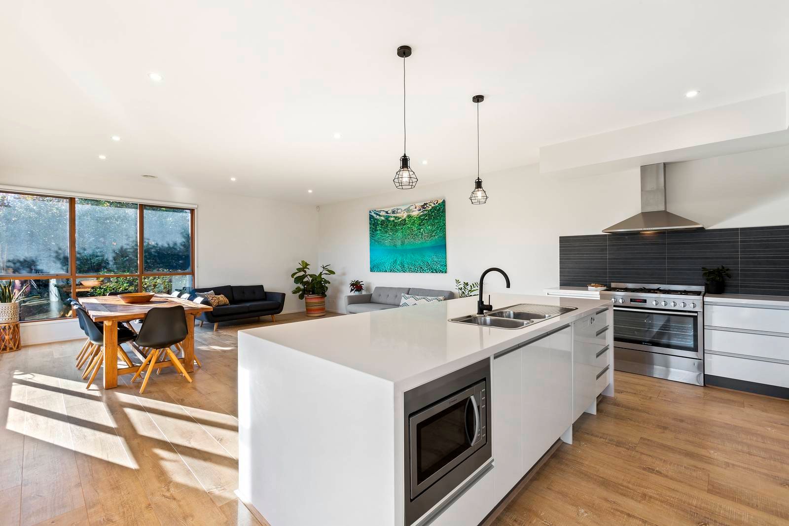 Property Gallery Thumbnail 3