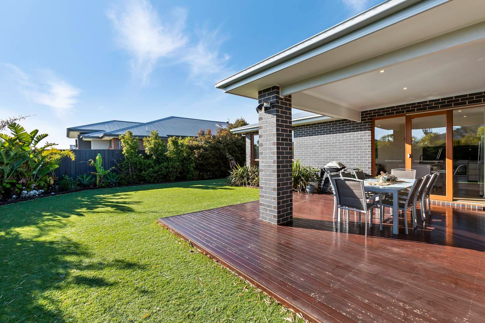 Property Gallery Thumbnail 12