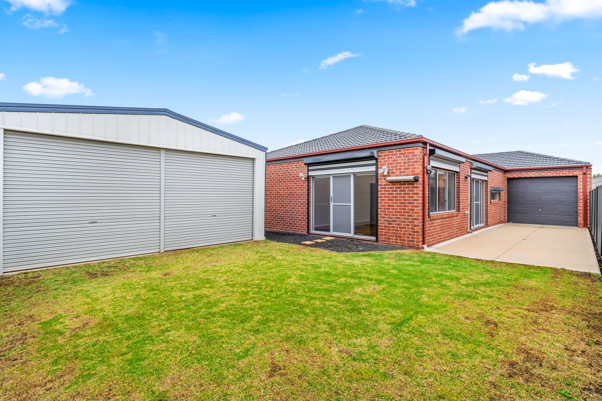 8 Uralla Street Manor Lakes