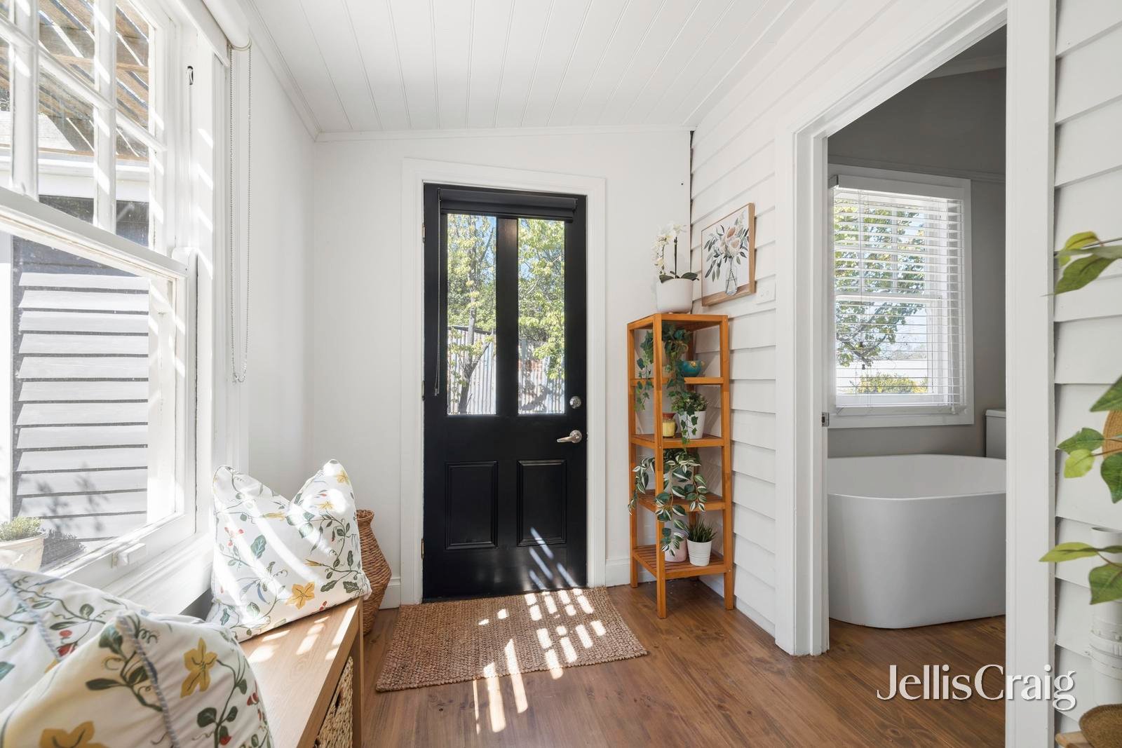 8 Vincent Street North, Daylesford image 12
