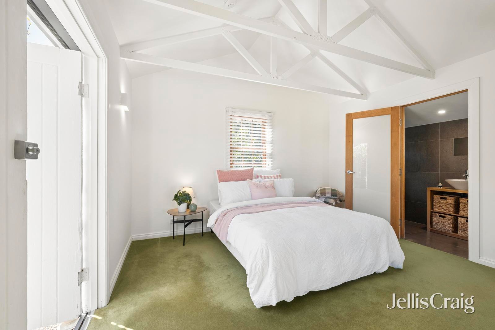 8 Vincent Street North, Daylesford image 14