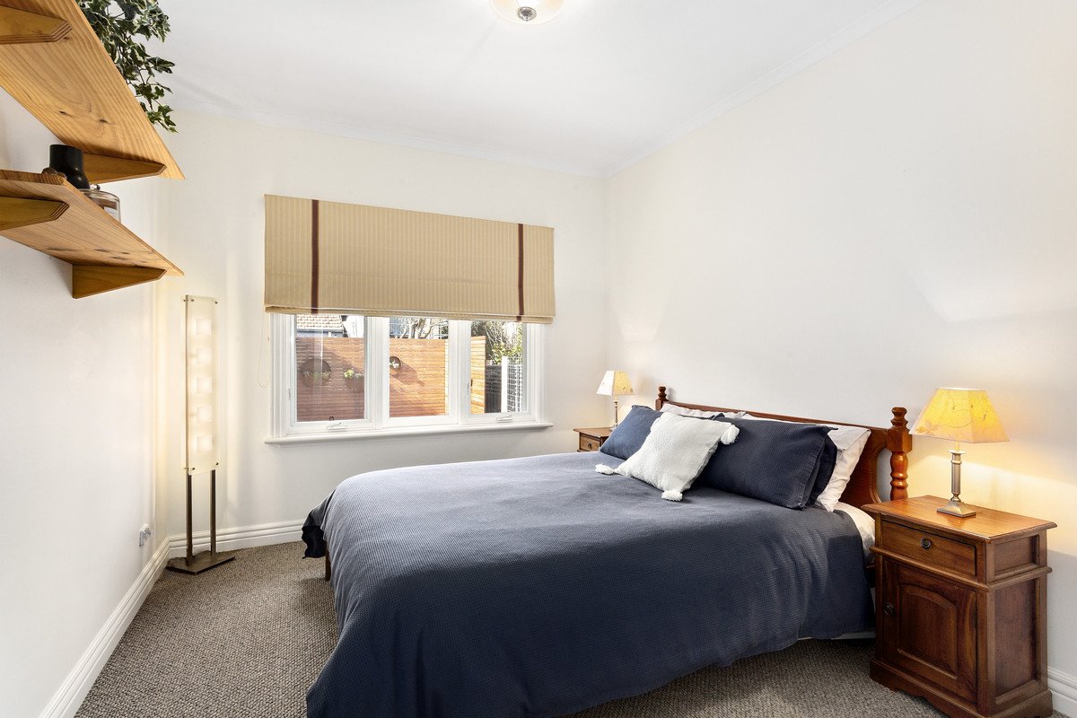 8 Vincent Street, Surrey Hills image 10