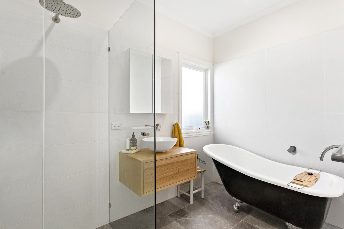 8 Vincent Street, Surrey Hills image 11