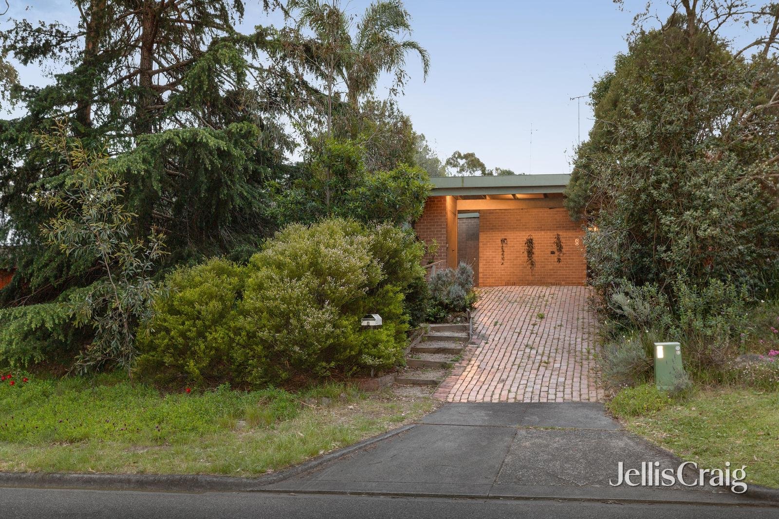 8 Von Nida Crescent, Rosanna image 1