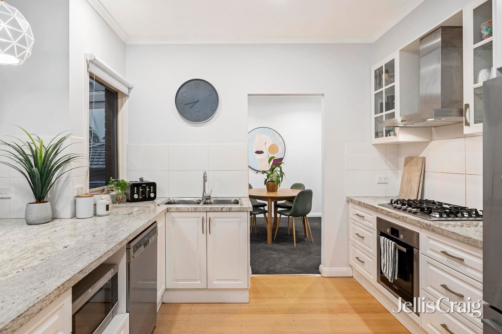 8 Wandarra Way, Warranwood image 6