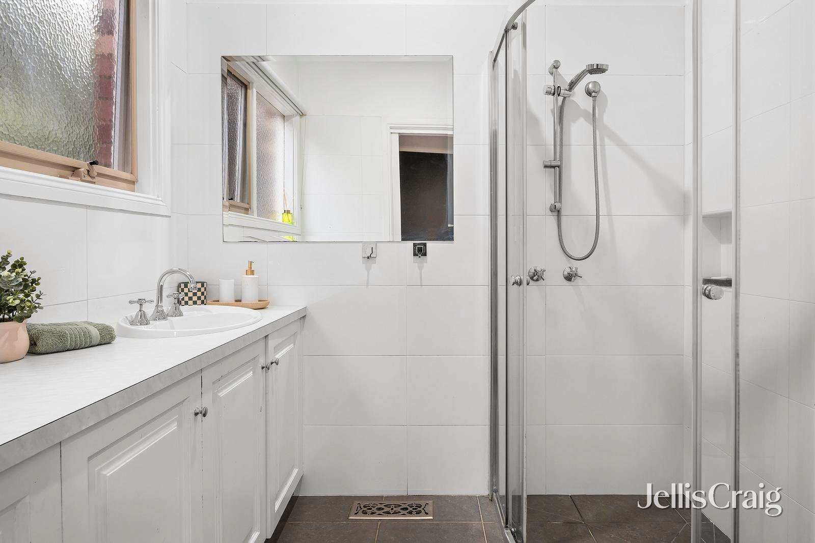 8 Wandarra Way, Warranwood image 12
