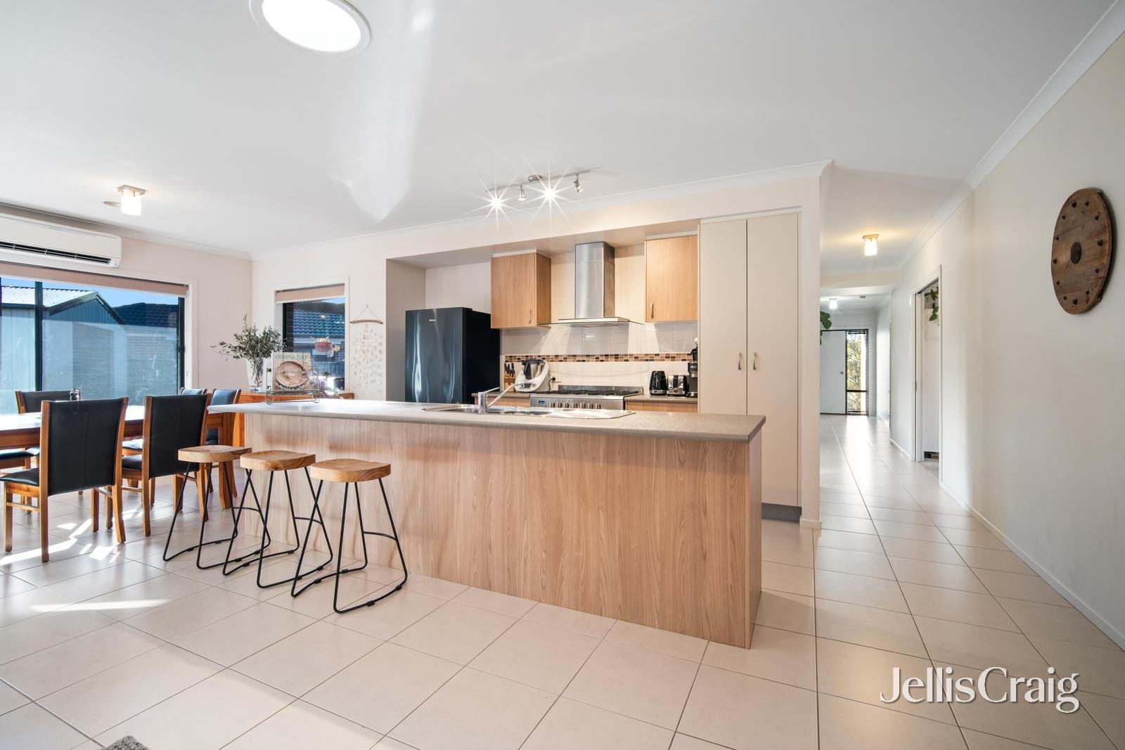 8 Waterside Close, Miners Rest image 4