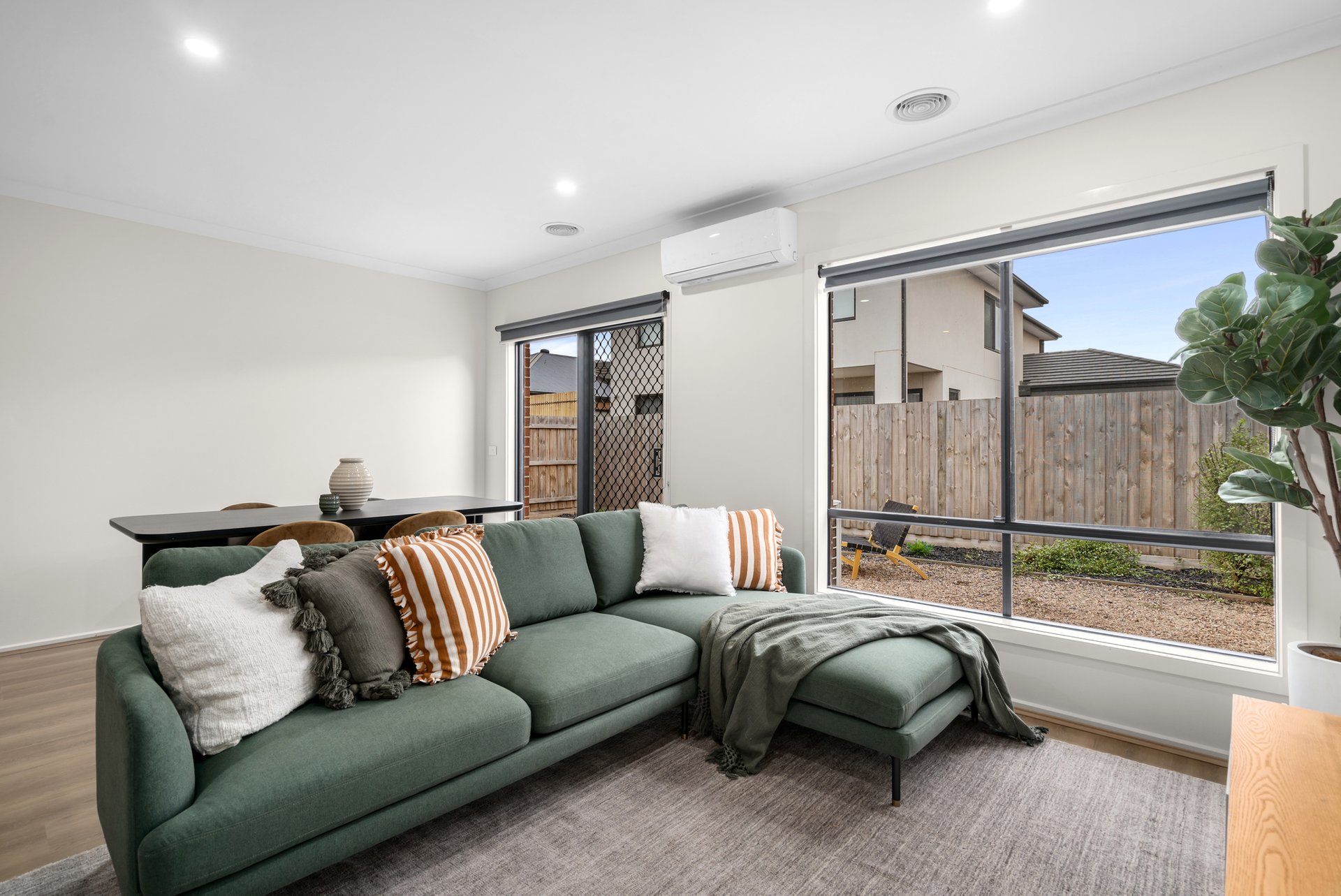 Property Gallery Thumbnail 6
