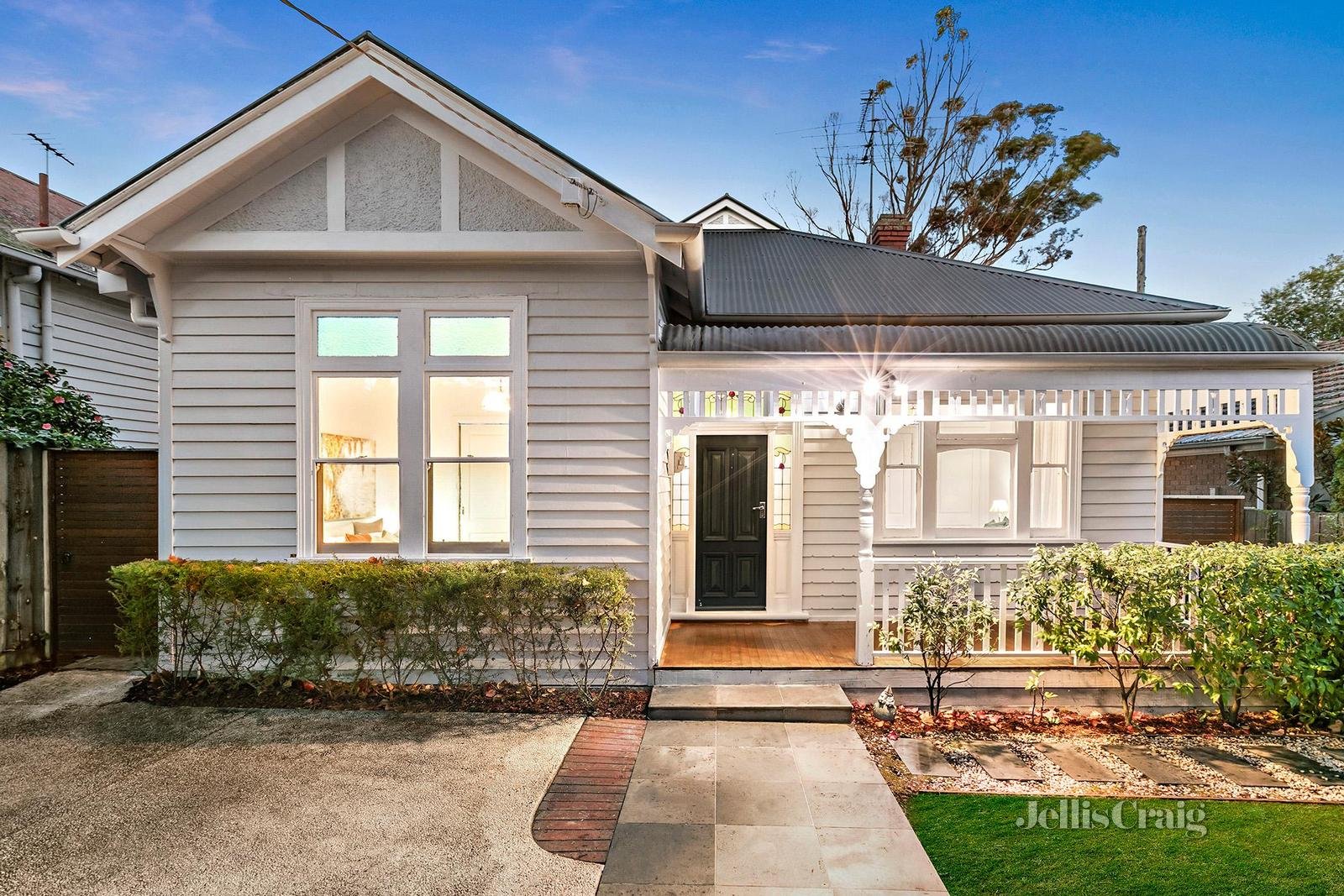 8 Wells Street, Surrey Hills image 1