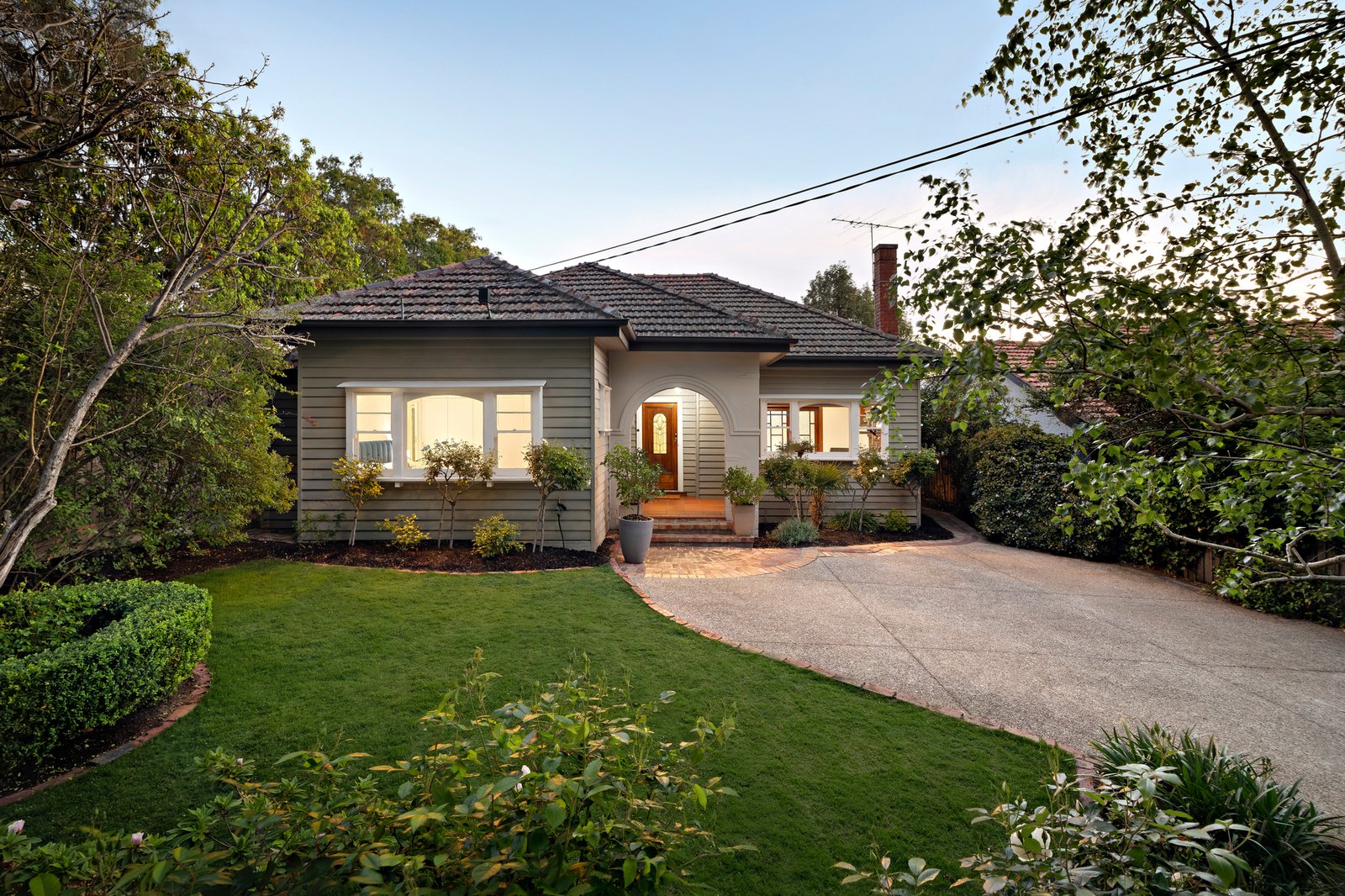 8 White Street