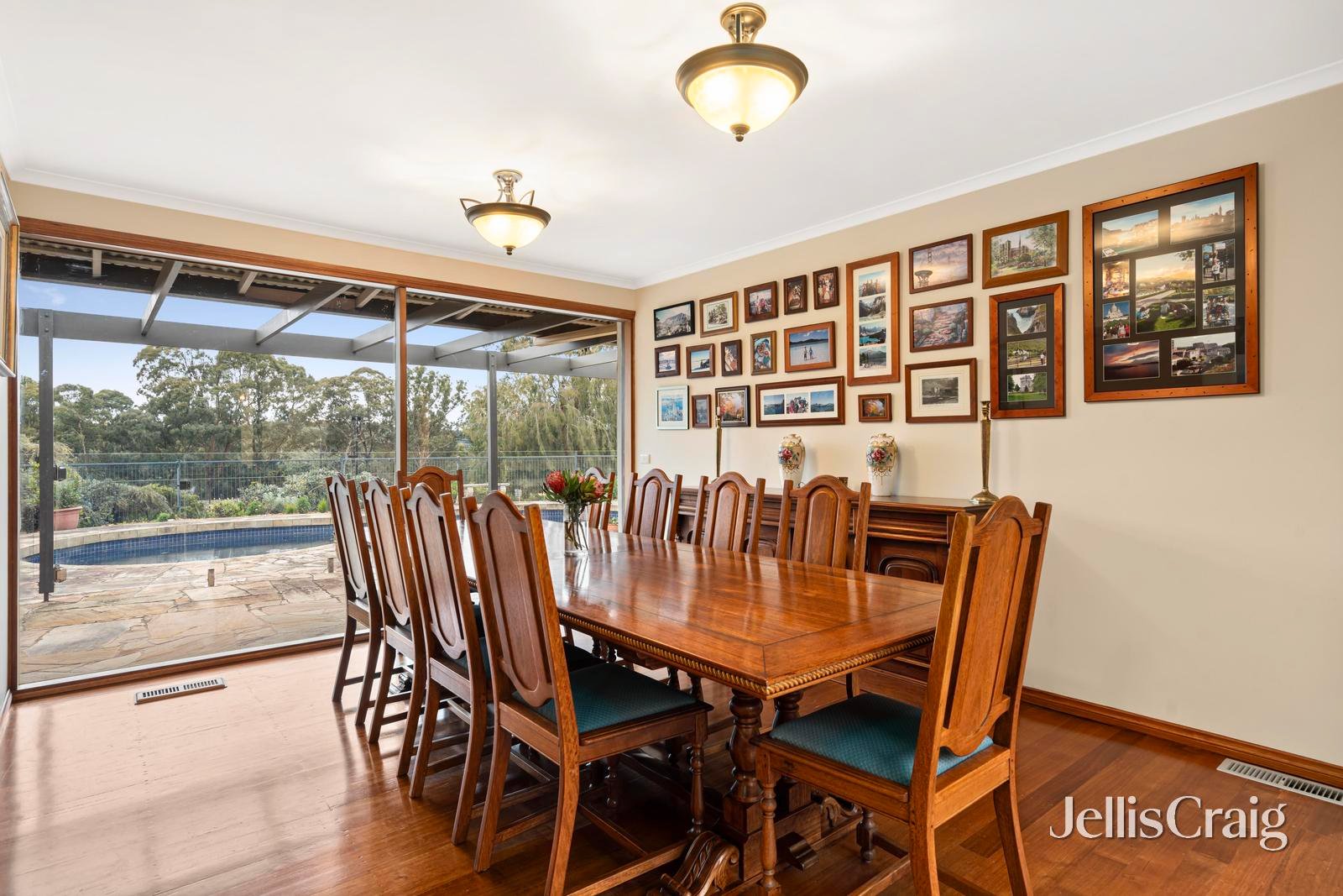 8 Whitefriars Way, Donvale image 6