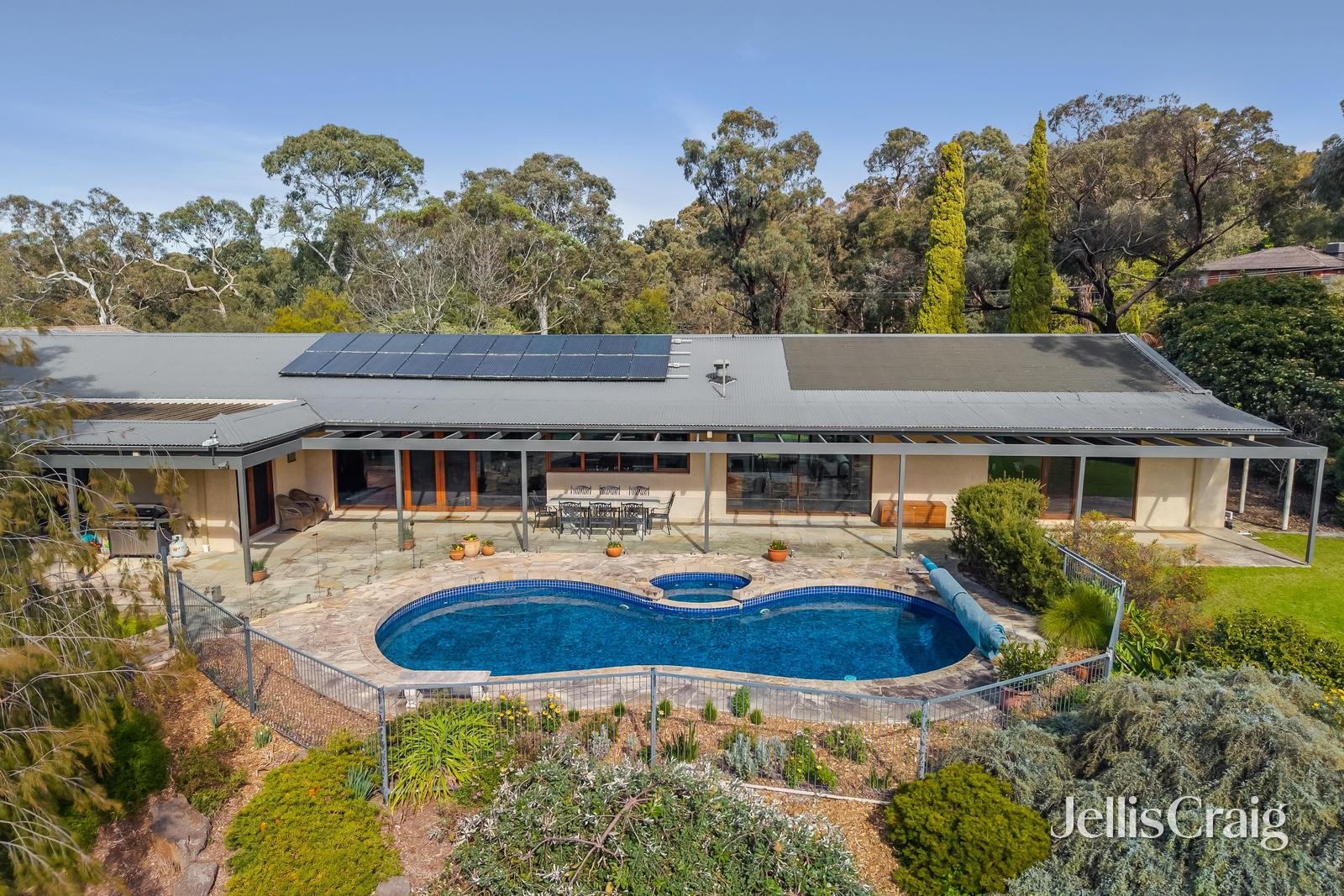 8 Whitefriars Way, Donvale image 21