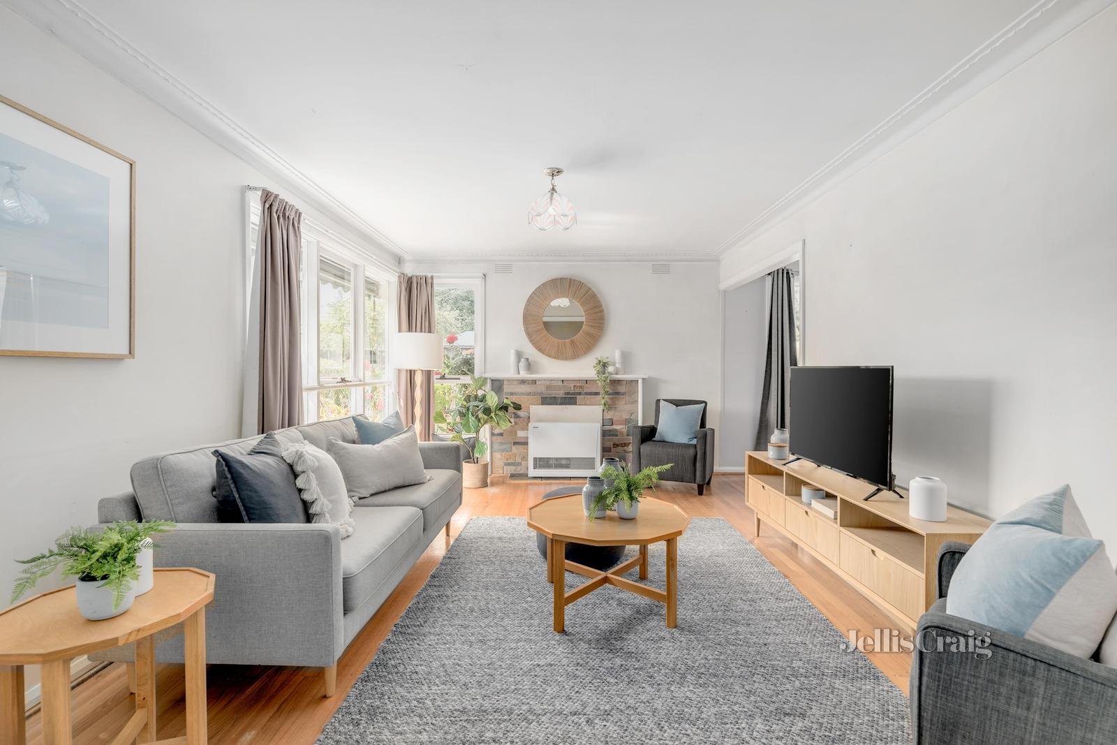 8 Whites Lane, Glen Waverley image 3