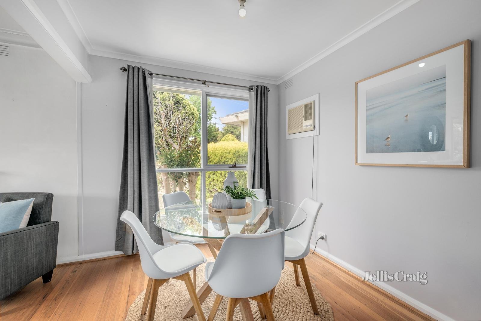 8 Whites Lane, Glen Waverley image 5