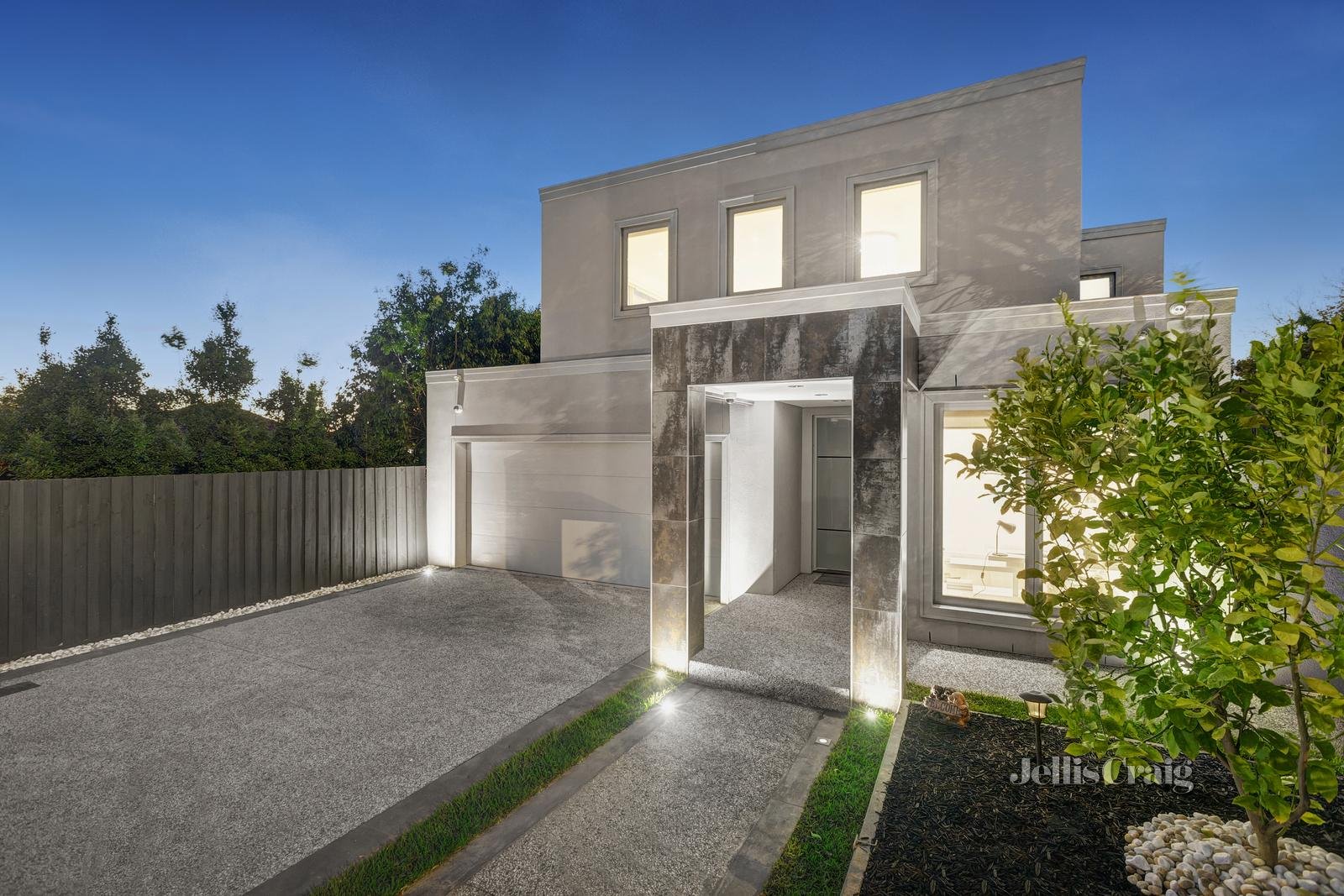 8 Winchester Road, Nunawading - Print Image 1