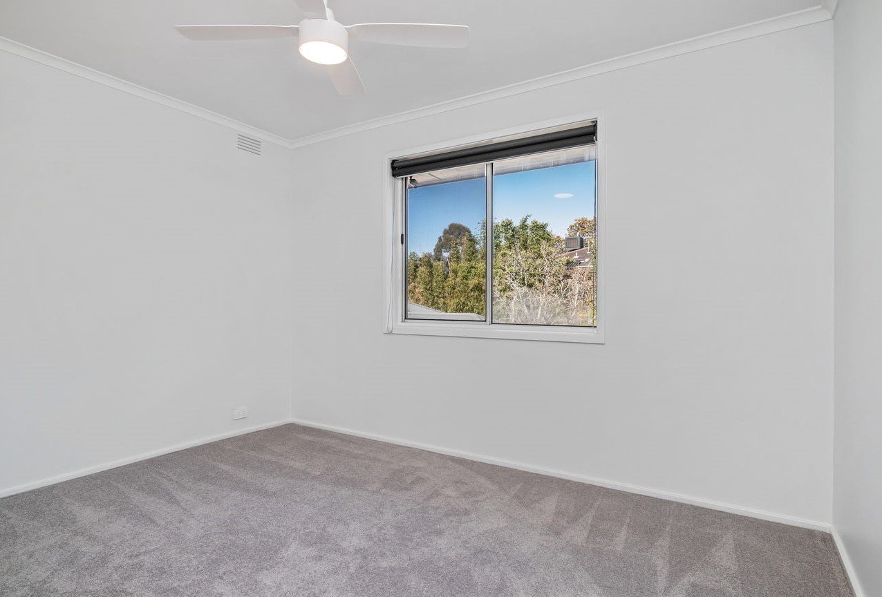 8 Winifred Road, Mooroolbark image 5