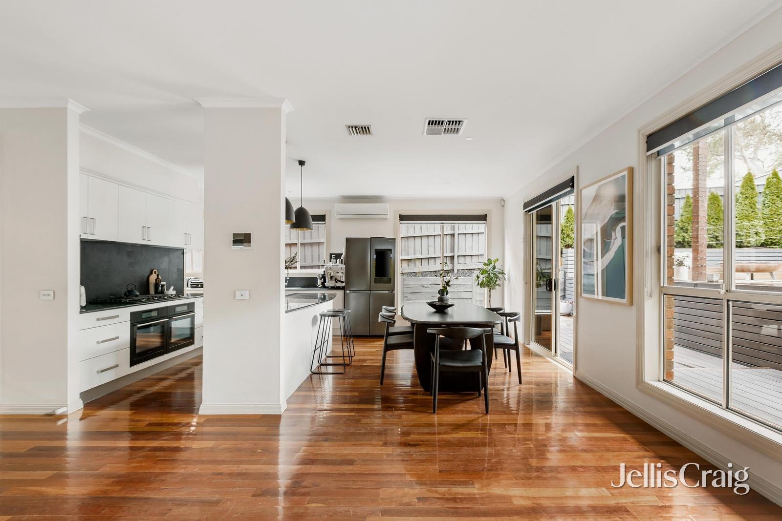 8 Wombat Court, Greensborough image 8