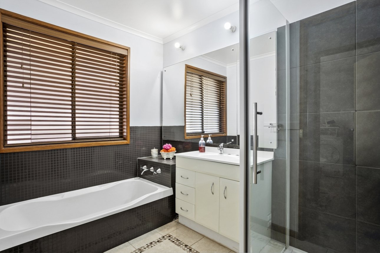 8 Woodleigh Close, Leopold image 6