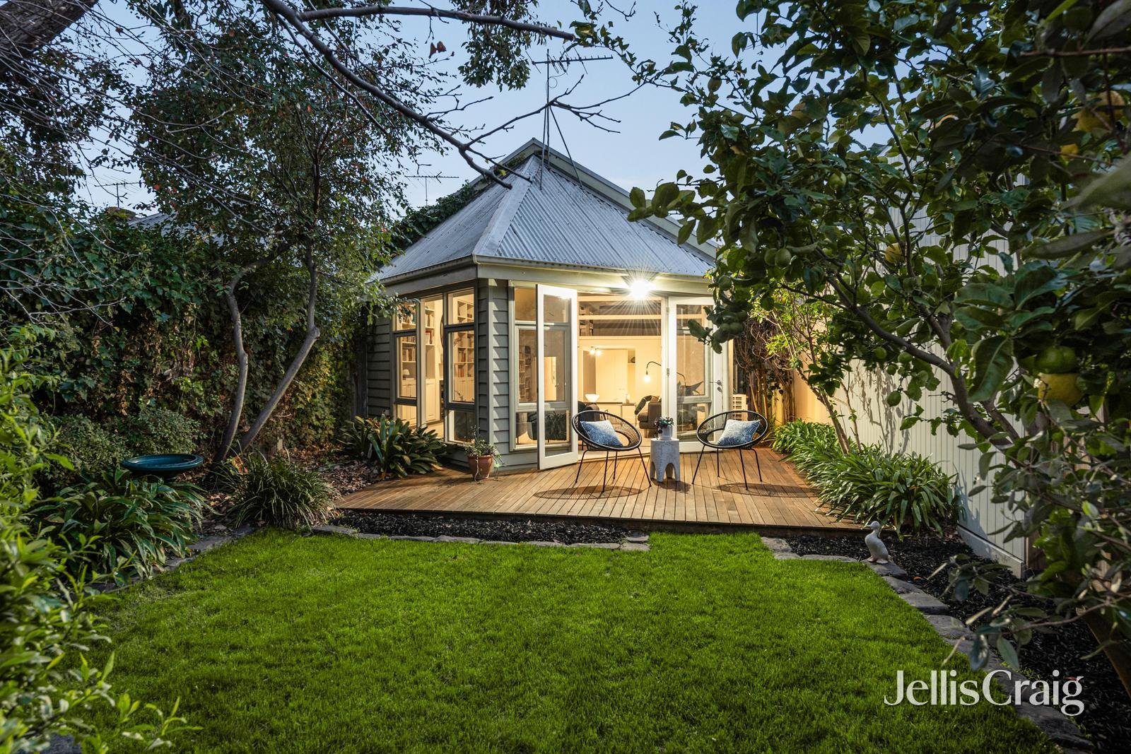 8 Wrights Terrace, Prahran image 5