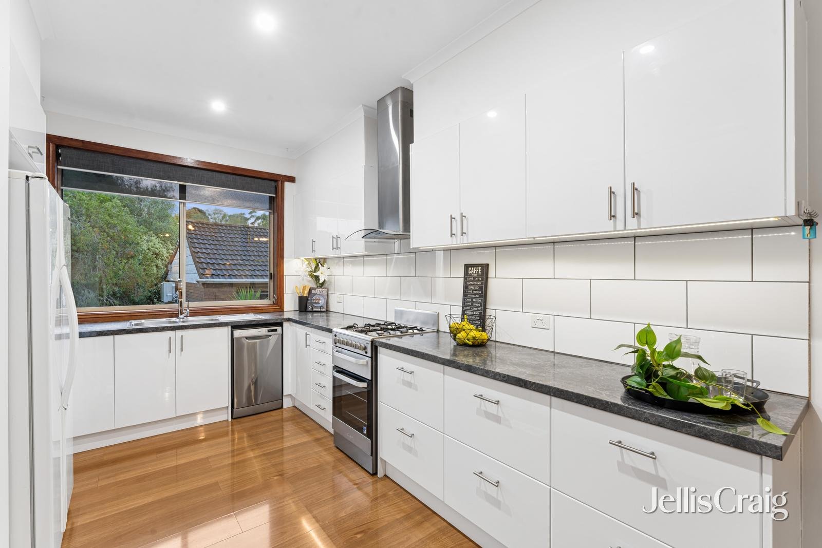 8 Yarana Drive, Mount&nbsp;Helen image 5