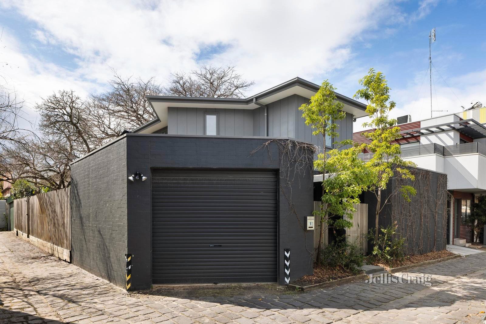 8 Yarrabing Lane, Clifton Hill image 2