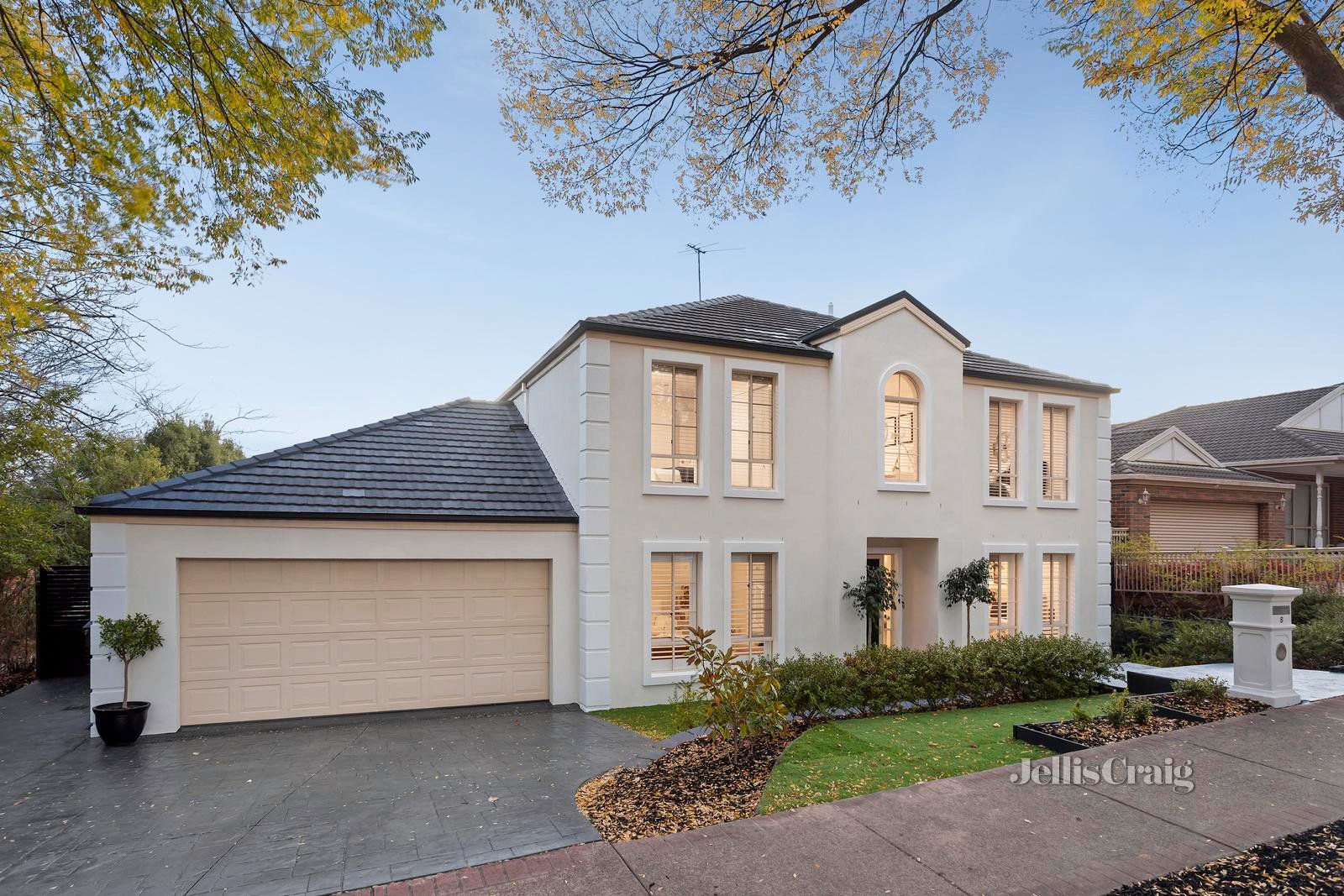 8 Yarraridge Drive, Chirnside Park image 8