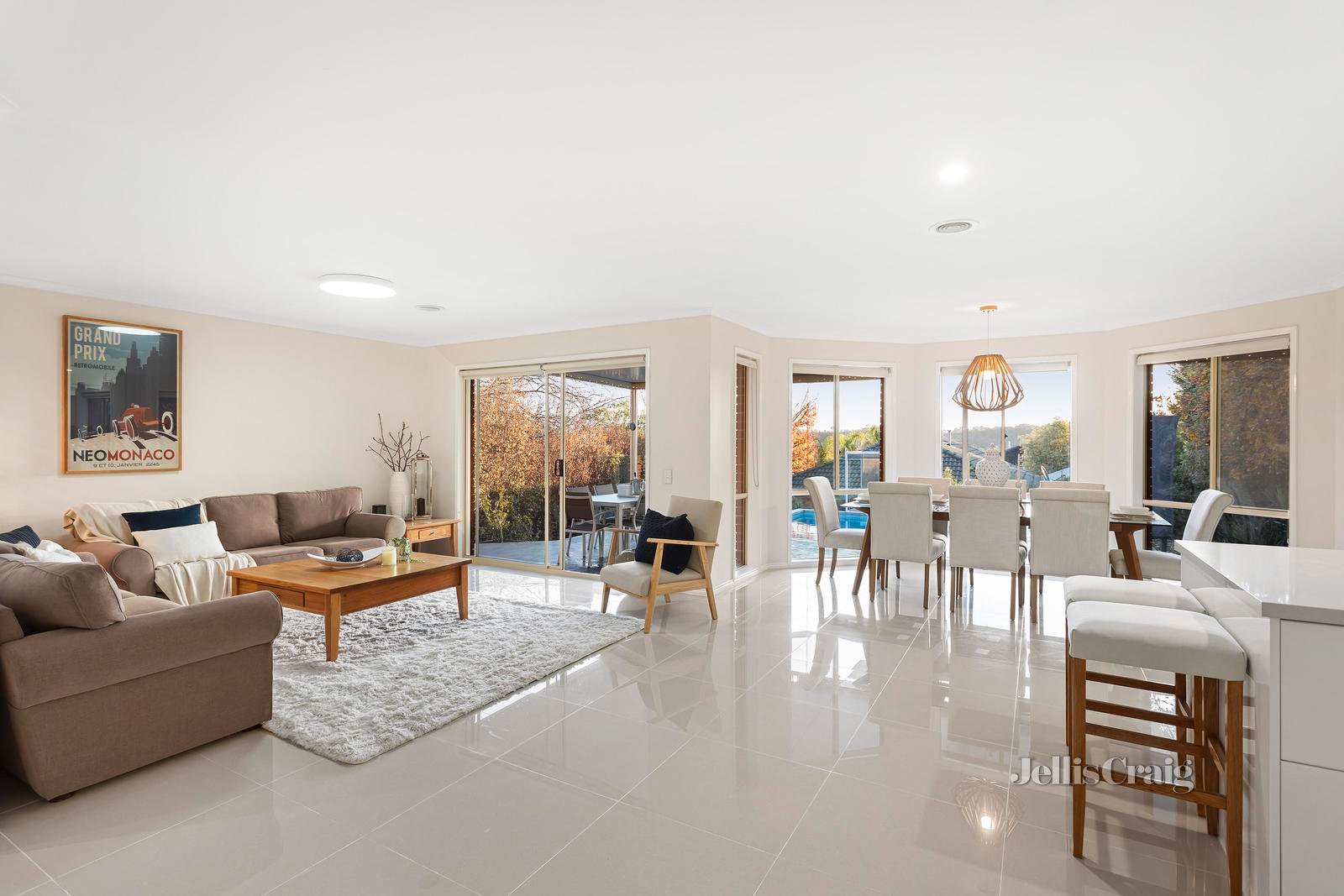 8 Yarraridge Drive, Chirnside Park image 9
