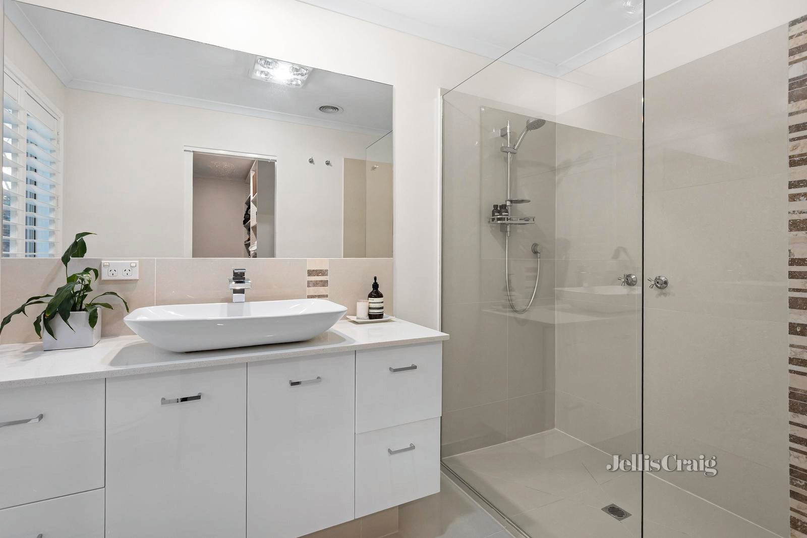 8 Yarraridge Drive, Chirnside Park image 25