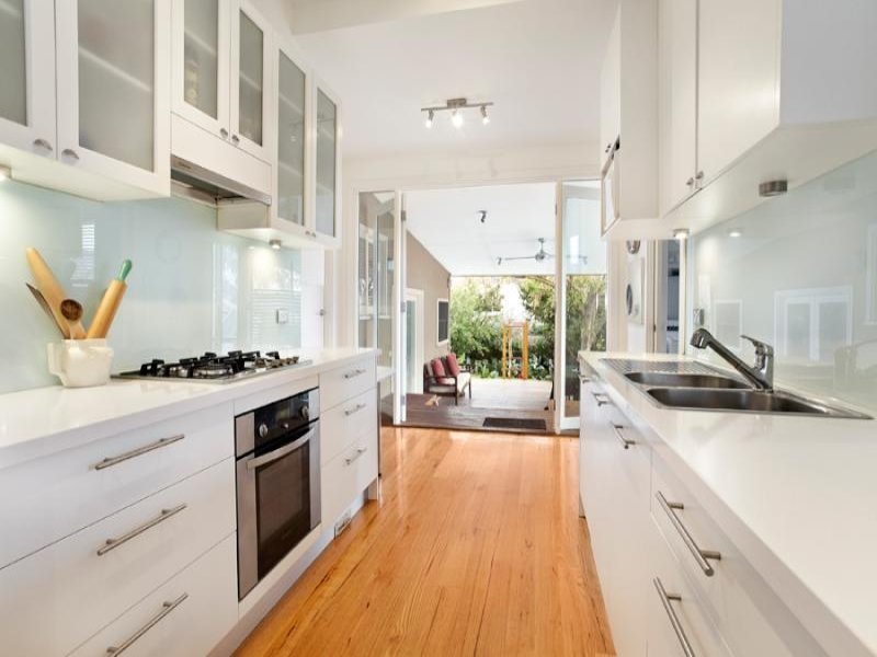8 Yongala Street, Balwyn image 3
