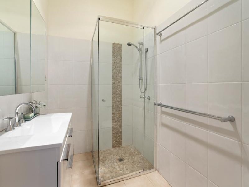 8 Yongala Street, Balwyn image 5