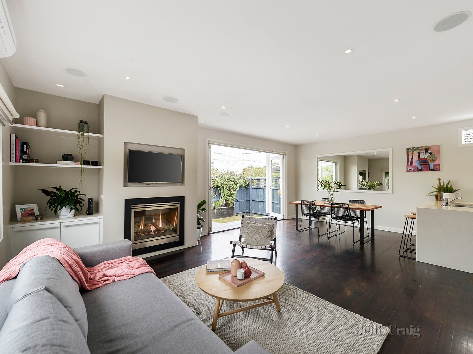 8 York Street, Bentleigh East image 2