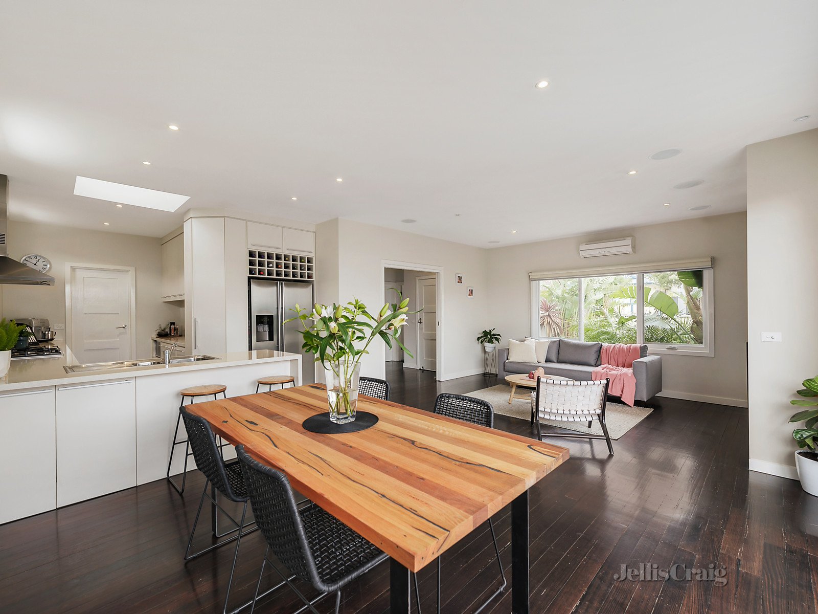 8 York Street, Bentleigh East image 4