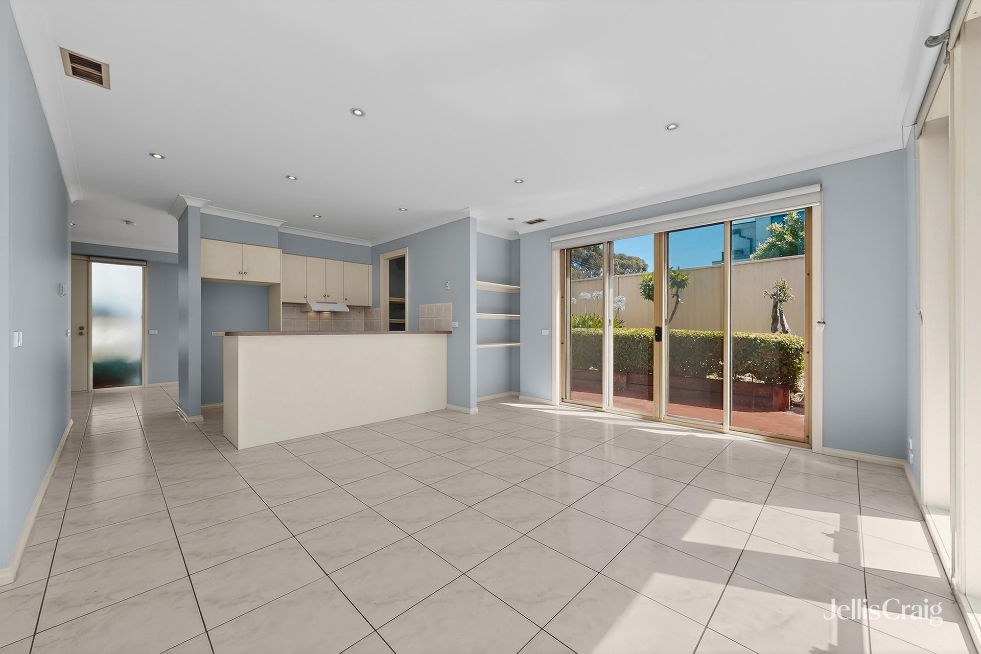 80 Carnarvon Road, Strathmore image 4