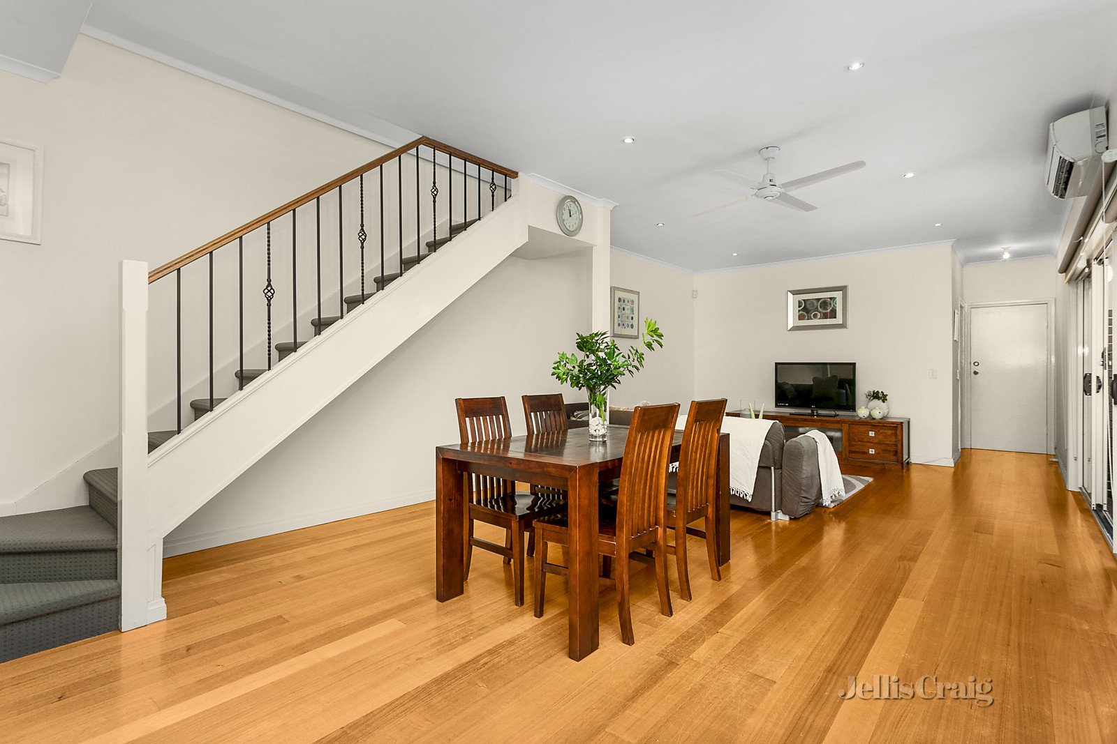 80 Dover Street, Flemington image 4