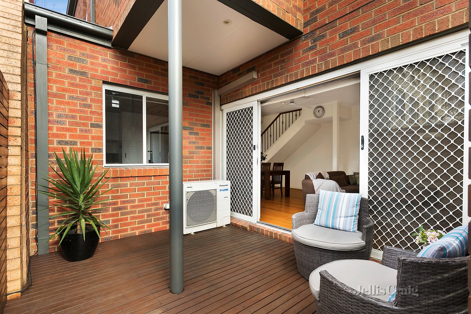 80 Dover Street, Flemington image 10