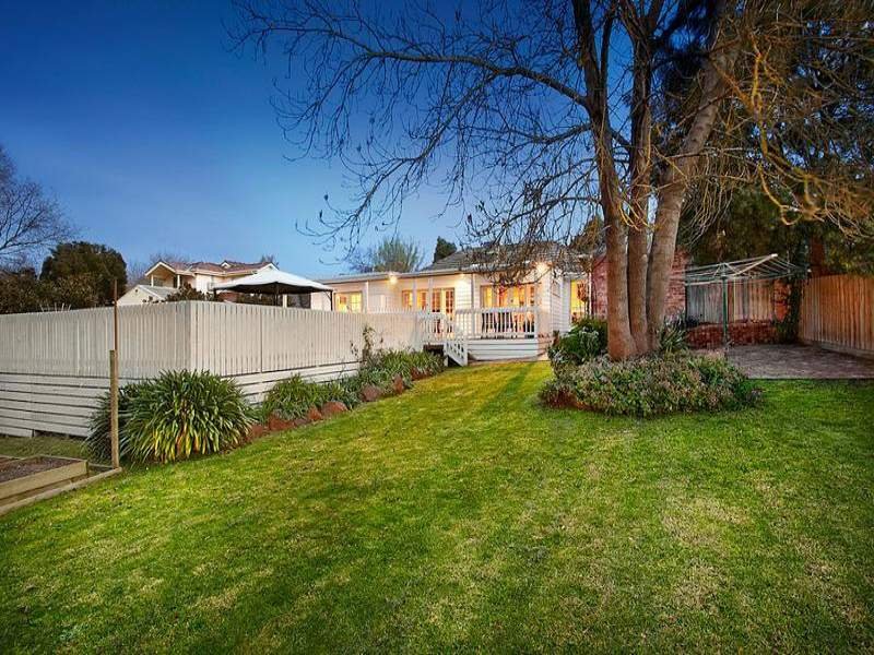 80 Dunloe Avenue, Mont Albert North image 10