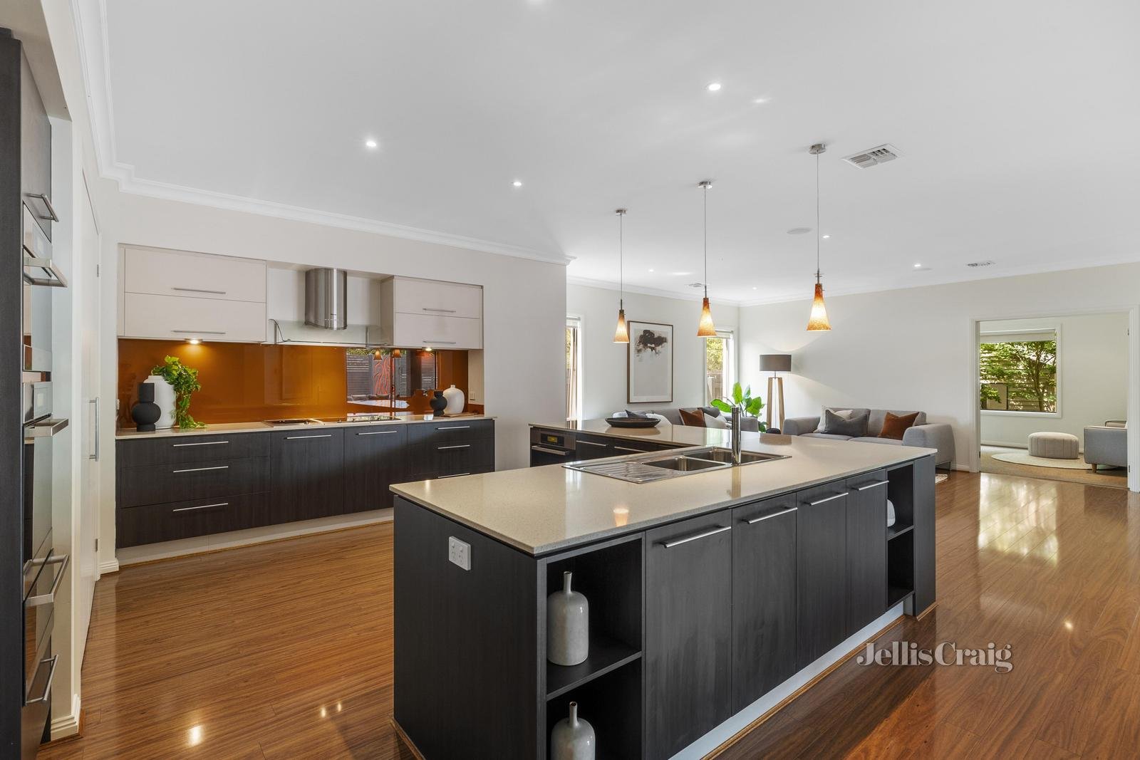 80 Great Valley Road, Glen Iris image 3