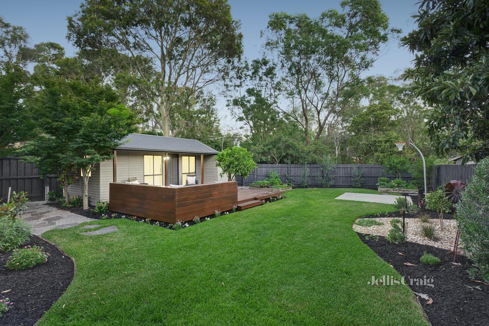 80 Great Valley Road, Glen Iris image 10