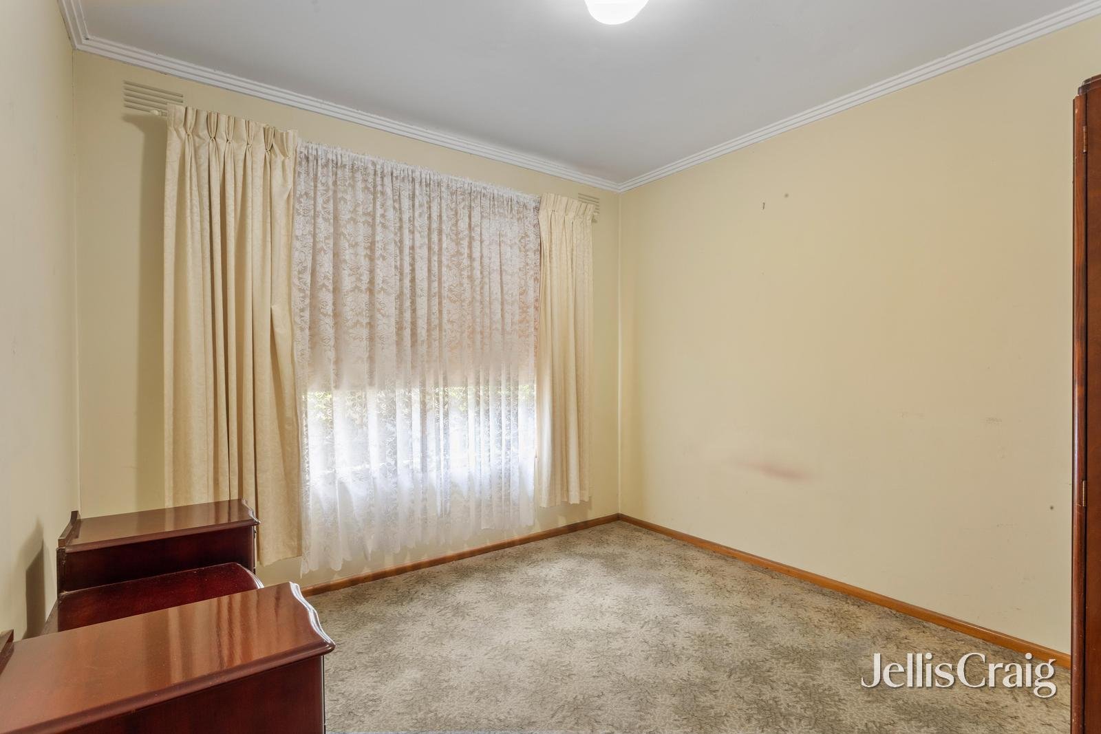 80 Leeds Road, Mount Waverley image 8